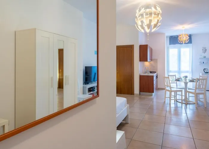 Catona House Hotel apartamentowy 3*