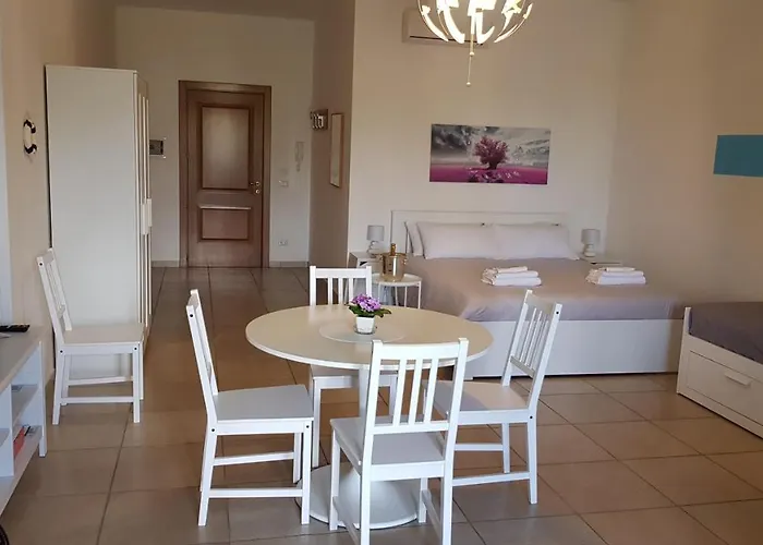 Catona House Hotel apartamentowy 3*