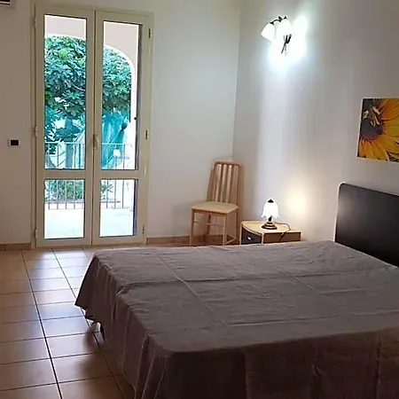 شقة فندقية Catona House 4*