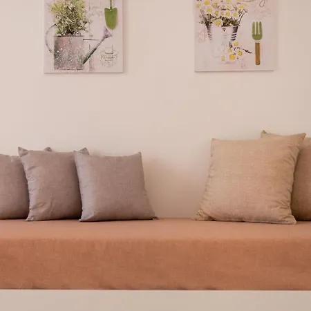 Catona House Aparthotel