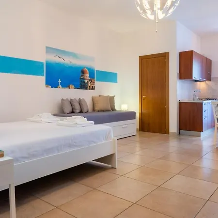 Catona House Aparthotel 4*
