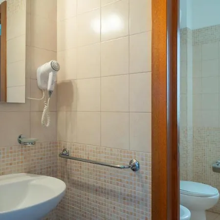 Catona House Aparthotel 3*