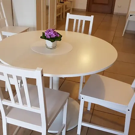 Aparthotel Catona House